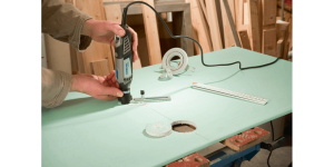 Dremel 678-02 Circle Cutter & Straight Edge Guide